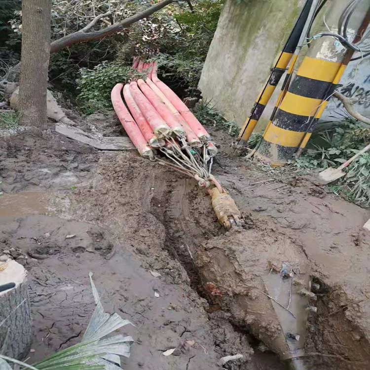 台安拖拉管